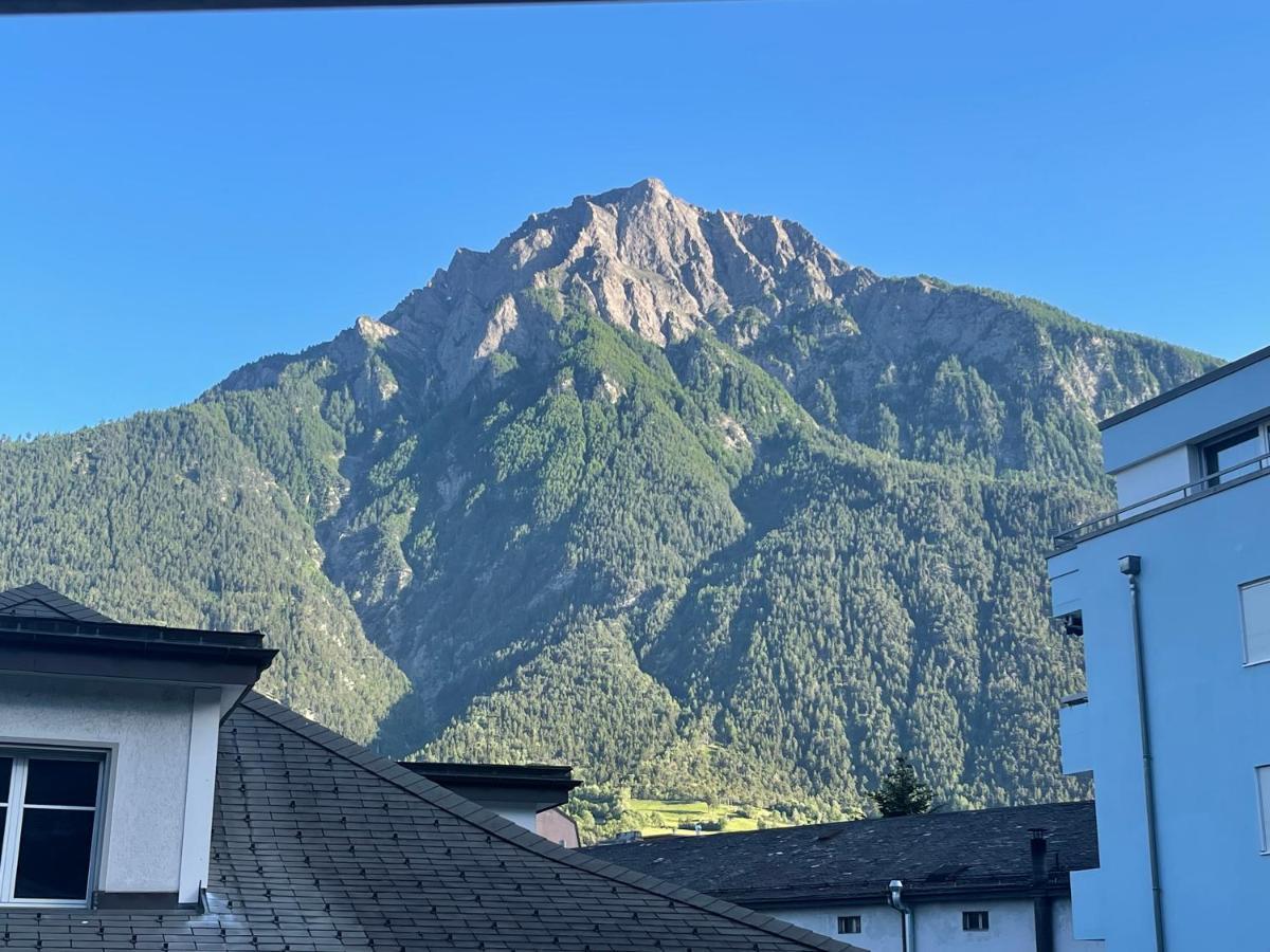 Brig City Mountain View Exterior foto